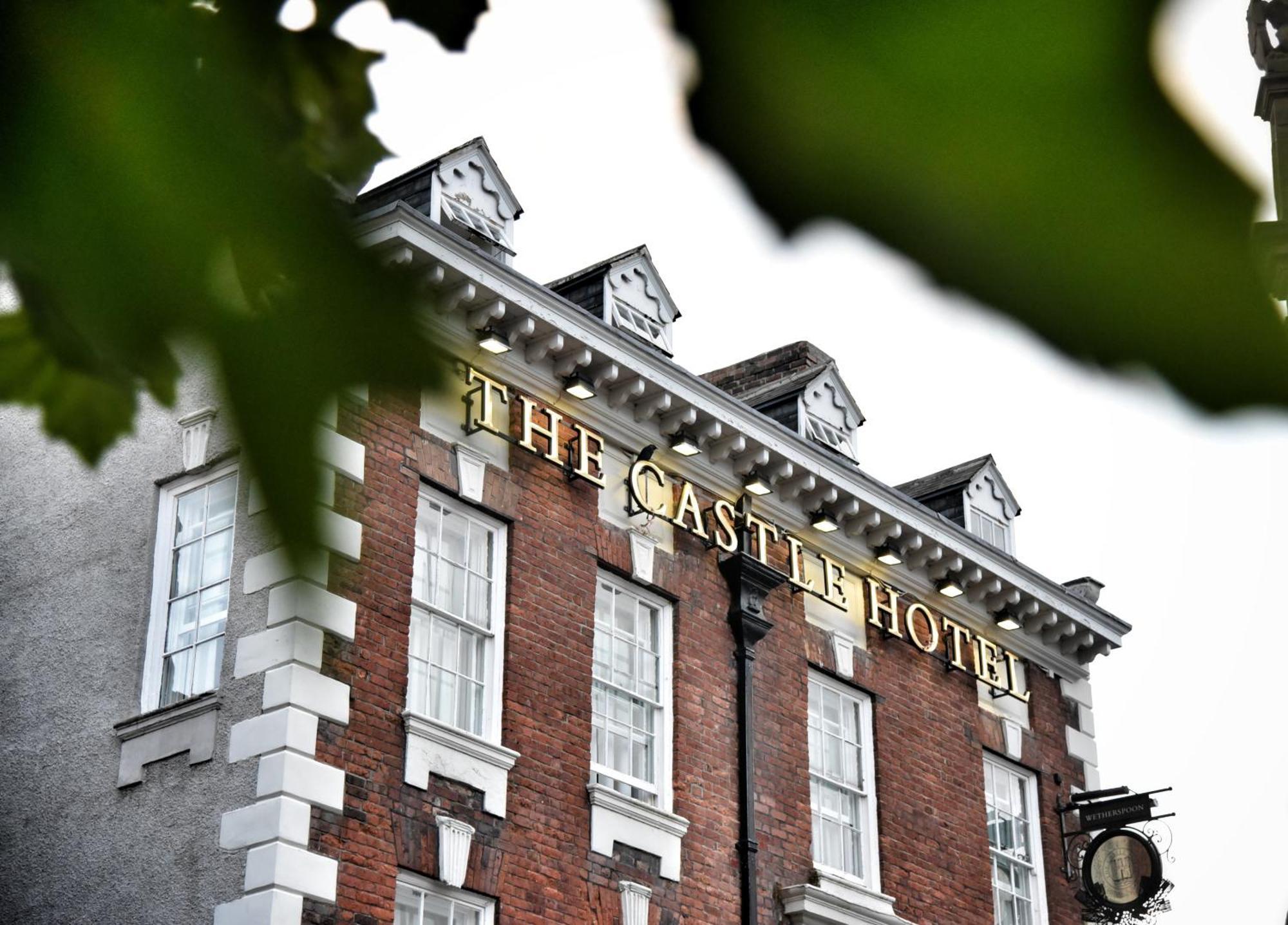 The Castle Hotel Wetherspoon Ruthin Exteriér fotografie