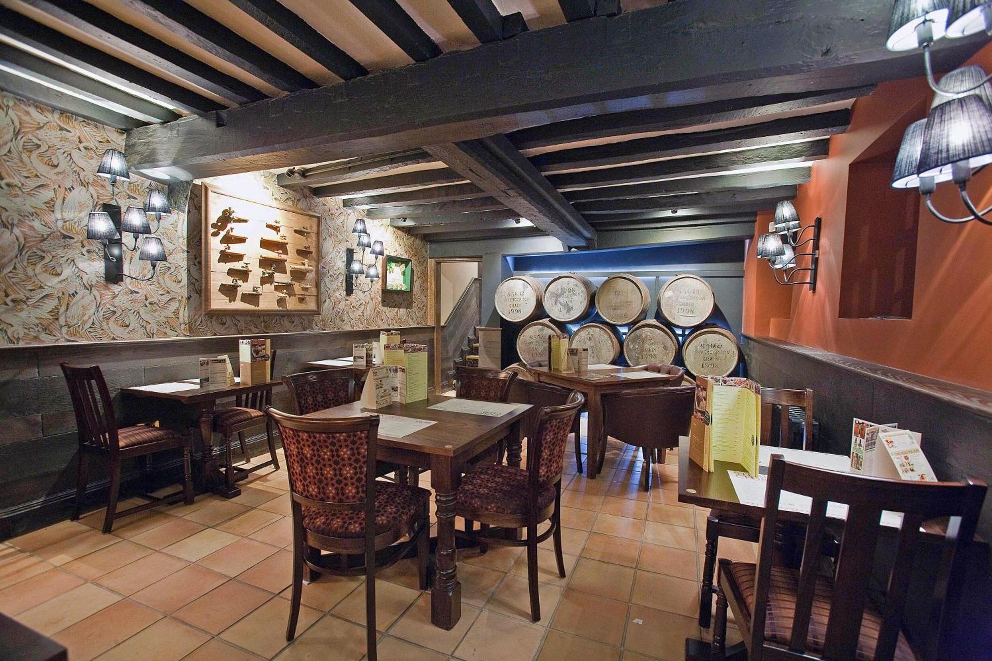 The Castle Hotel Wetherspoon Ruthin Exteriér fotografie