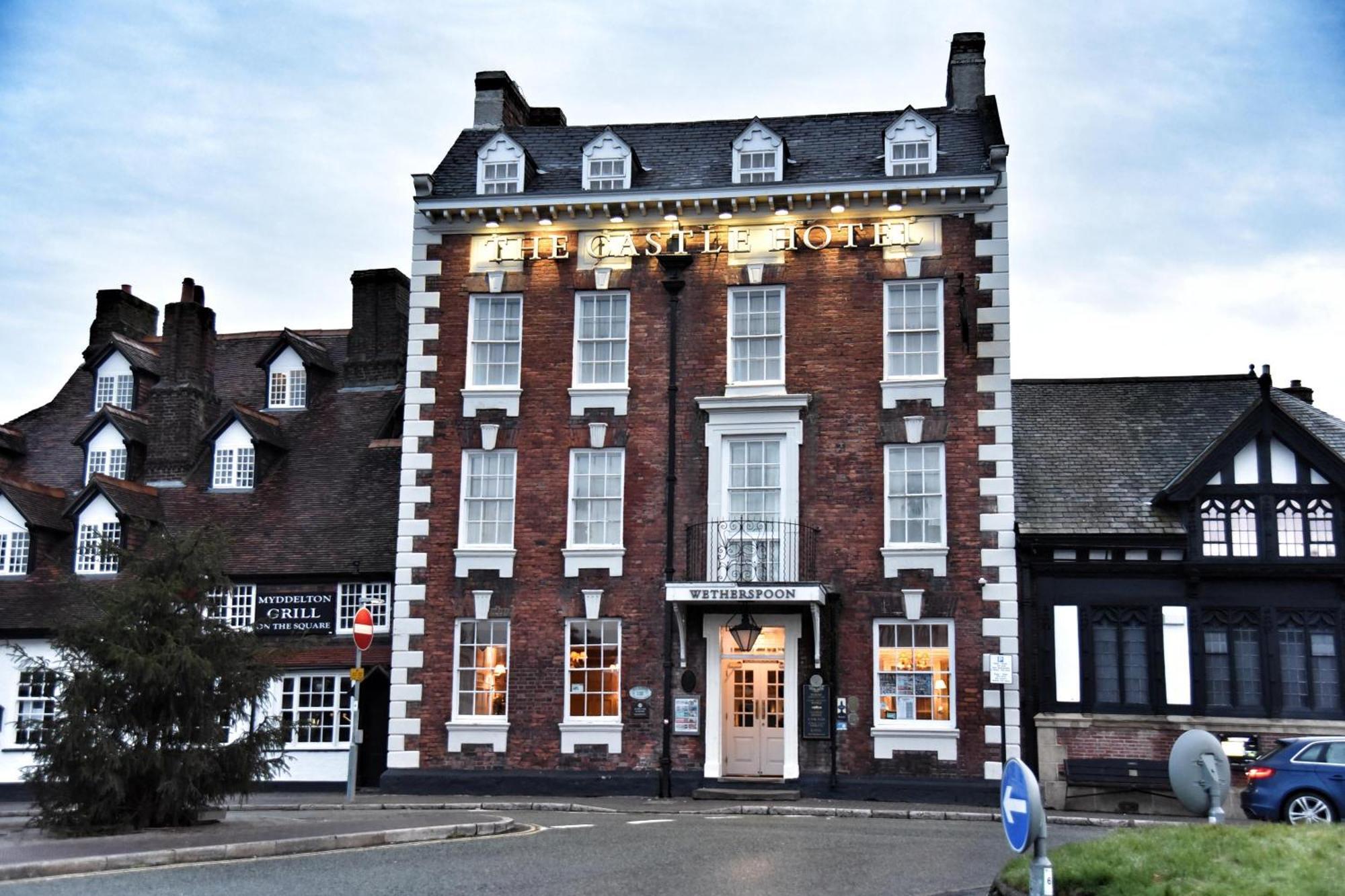 The Castle Hotel Wetherspoon Ruthin Exteriér fotografie