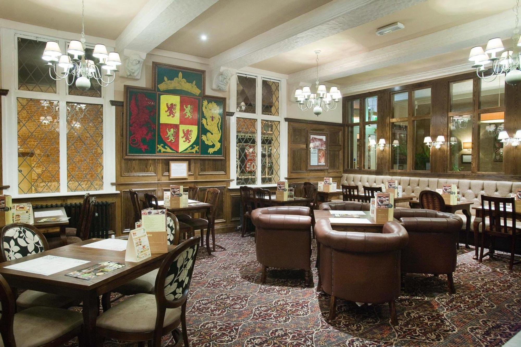 The Castle Hotel Wetherspoon Ruthin Exteriér fotografie